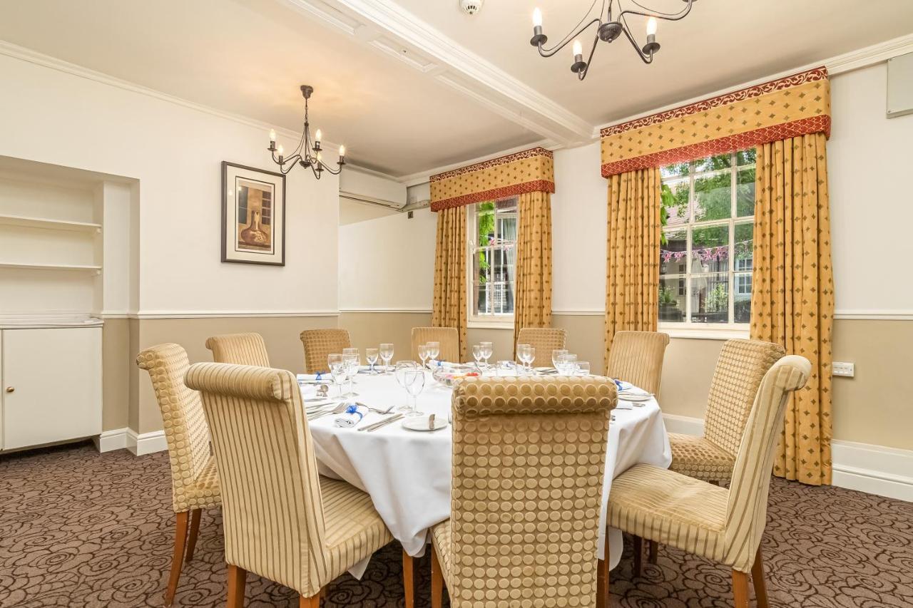Mercure Salisbury White Hart Hotel & Apartments Екстериор снимка