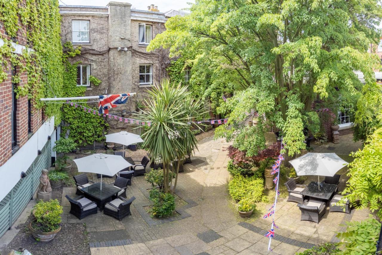 Mercure Salisbury White Hart Hotel & Apartments Екстериор снимка