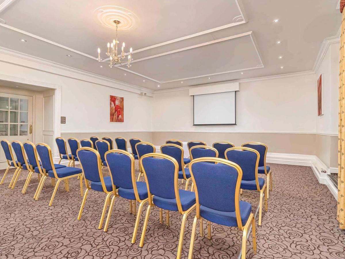 Mercure Salisbury White Hart Hotel & Apartments Екстериор снимка