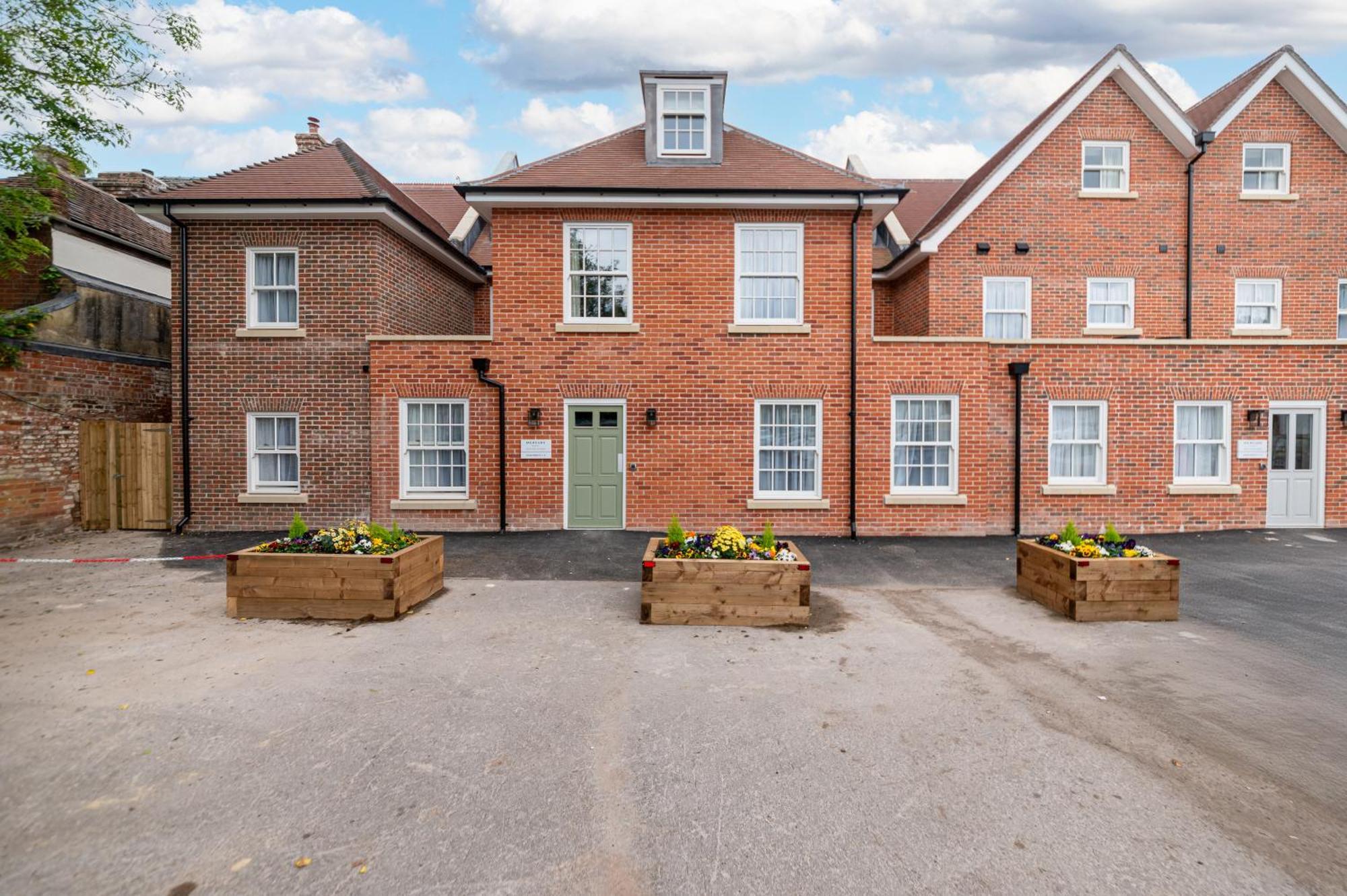 Mercure Salisbury White Hart Hotel & Apartments Екстериор снимка