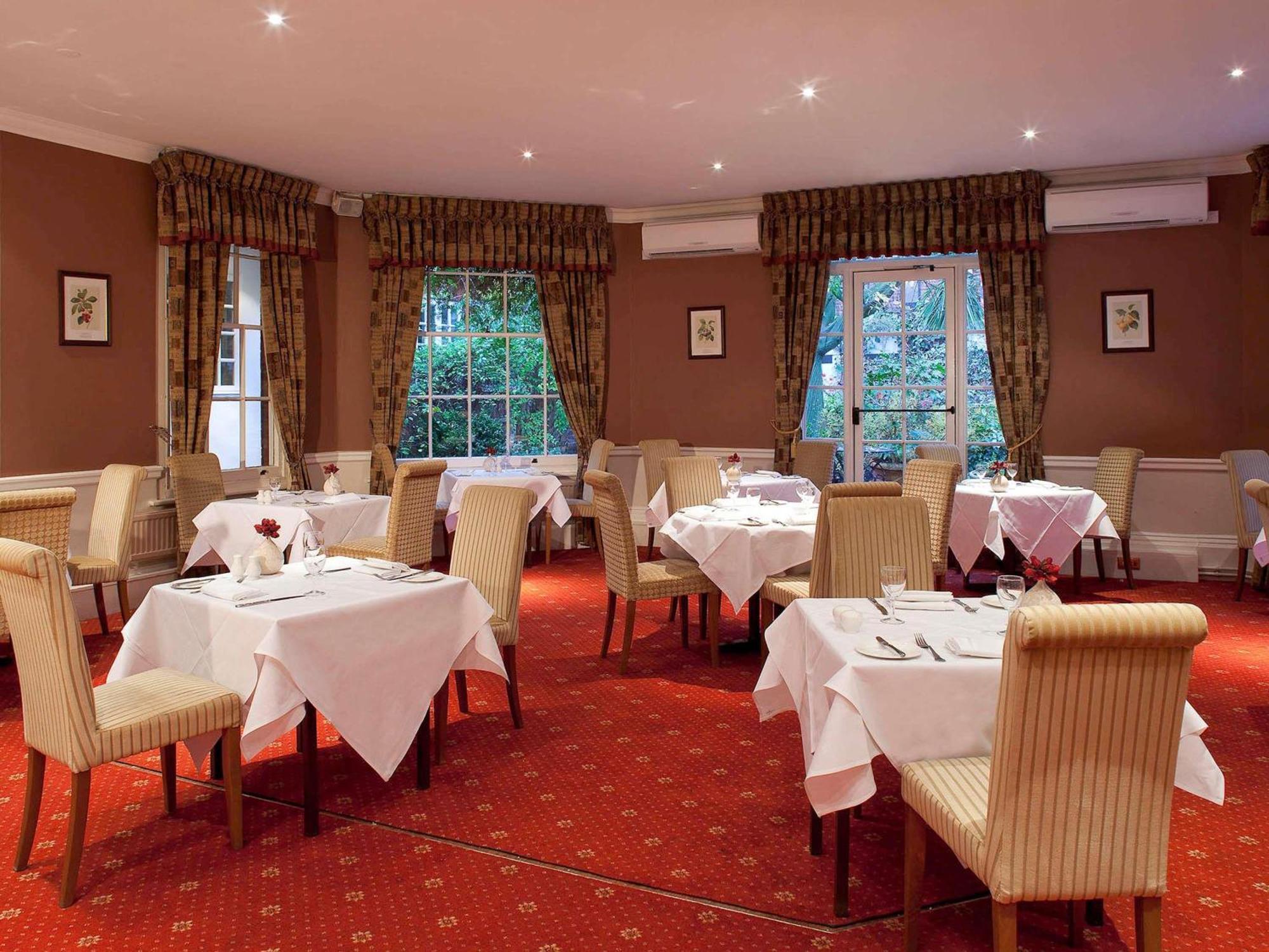 Mercure Salisbury White Hart Hotel & Apartments Екстериор снимка