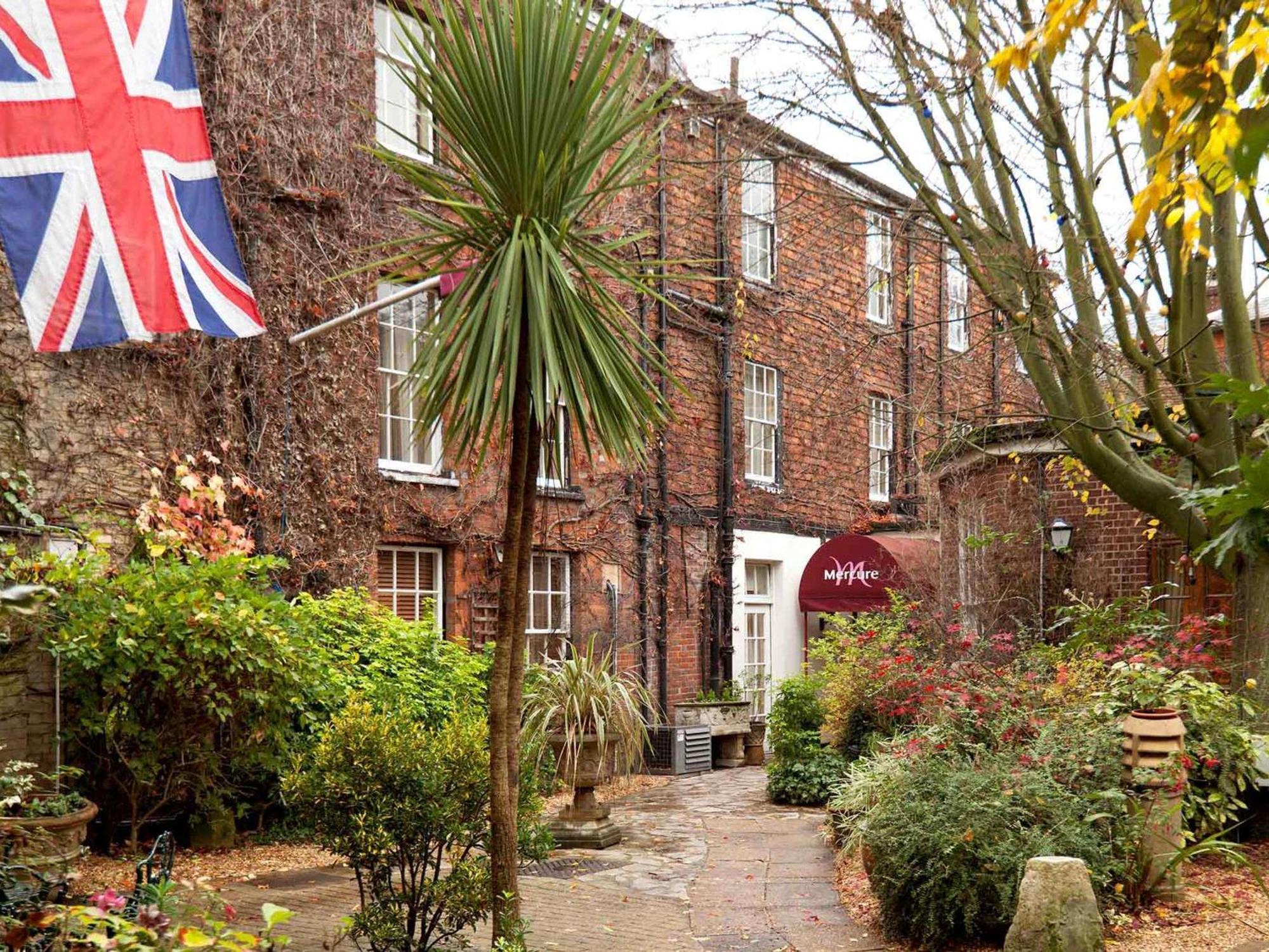 Mercure Salisbury White Hart Hotel & Apartments Екстериор снимка